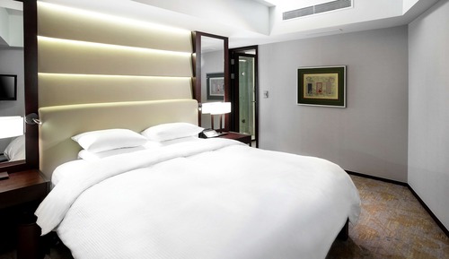 Executive Suite, 1 King Bed (Premium)