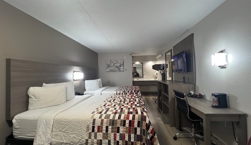 Deluxe Room, 2 Double Beds (Smoke Free)