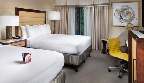 Standard Room, 2 Queen Beds, Balcony