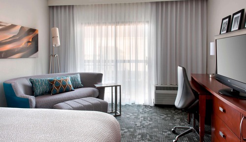 Room, 1 King Bed with Sofa bed, Accessible, Balcony