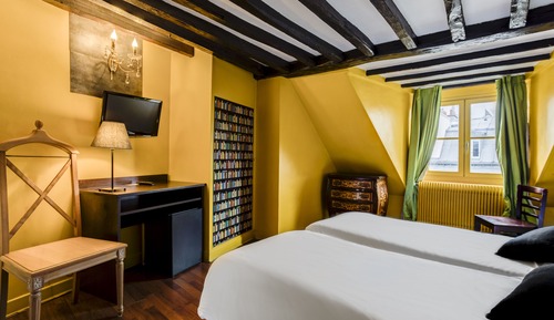 Twin Room (Urban)