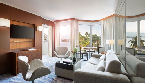 Luxury Suite, 1 King Bed with Sofa bed, Non Smoking, Sea View (Balcony)
