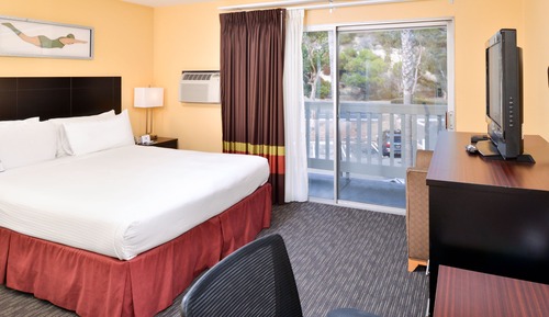 Honeymoon Suite