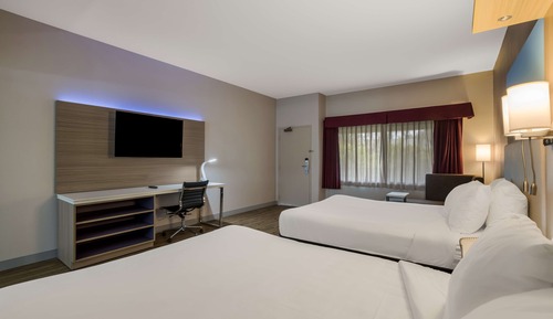 Standard Room, 2 Queen Beds, Non Smoking, Refrigerator (Freeway Side)