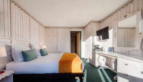 Classic Double Room