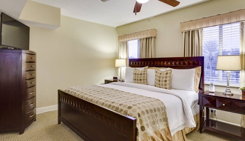 Suite, 1 King Bed, Accessible, City View