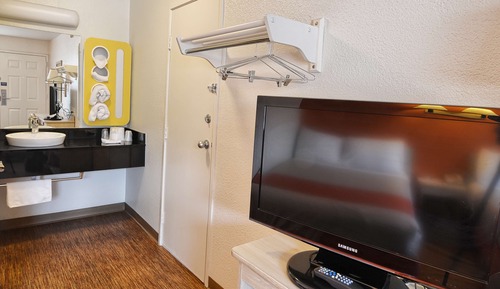 Standard Room, 2 Double Beds, Non Smoking