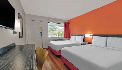 Deluxe Room, 2 Double Beds, Non Smoking, Refrigerator & Microwave
