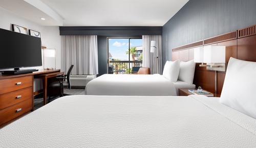 Room, 2 Queen Beds, Non Smoking (Hearing Accessible)