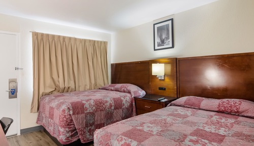 Standard Room, 2 Double Beds, Smoking