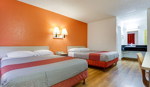 Deluxe Room, 2 Double Beds, Non Smoking, Refrigerator & Microwave
