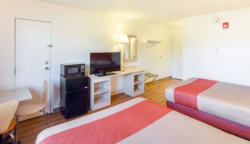 Standard Room, 1 Queen Bed, Non Smoking