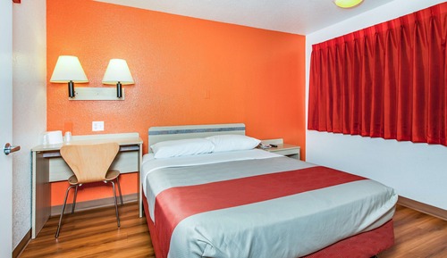Standard Suite, 1 Queen Bed, Non Smoking