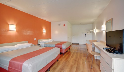 Deluxe Room, 2 Queen Beds, Non Smoking, Refrigerator & Microwave