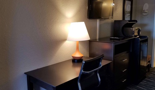 Deluxe Room, 1 King Bed, Smoking