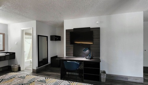 Standard Suite, 1 King Bed, Non Smoking