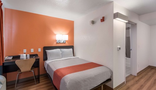 Standard Room, 1 Double Bed, Accessible, Non Smoking