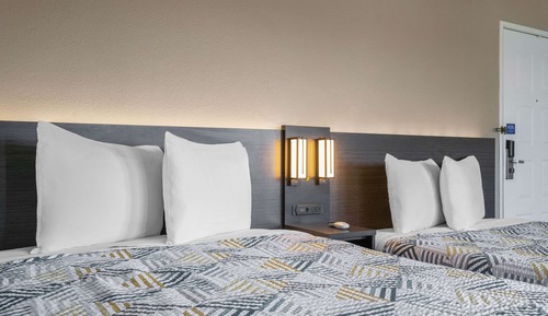 Deluxe Suite, 2 Queen Beds, Smoking, Refrigerator & Microwave