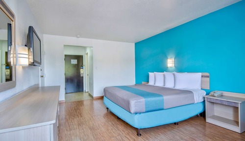 Room, 1 King Bed, Non Smoking