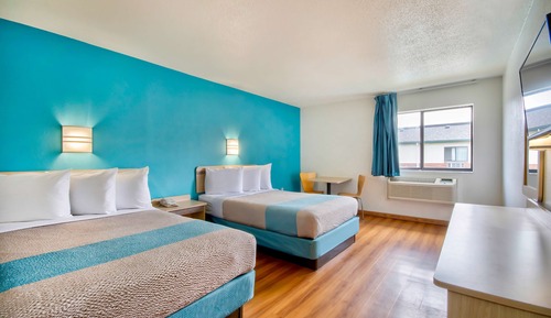 Room, 2 Queen Beds, Mobility Accessible, Non Smoking