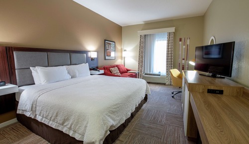 One king bed deluxe nonsmoking