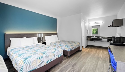 Standard Room, 2 Double Beds, Non Smoking