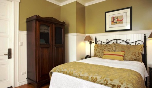 Standard Room, 1 Queen Bed