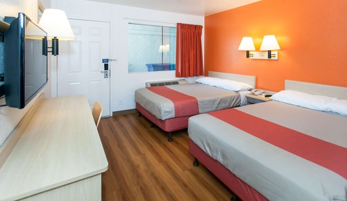 Deluxe Room, 2 Double Beds, Non Smoking, Refrigerator & Microwave