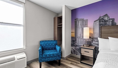 Standard Room, 1 King Bed, Non Smoking