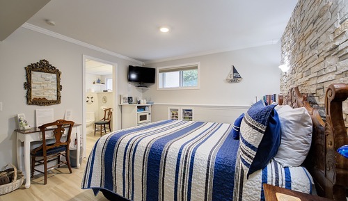 Suite, 1 Queen Bed