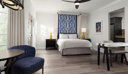 Suite, 1 Queen Bed, Non Smoking