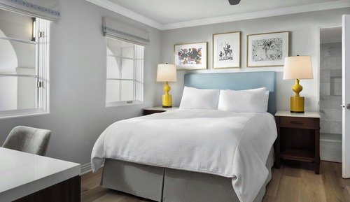 Room, 1 Queen Bed (Mobility/Hearing Access, Roll-In Shwr)