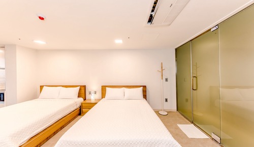 Exclusive Twin Room, 2 Queen Beds, Ocean View, Beachfront
