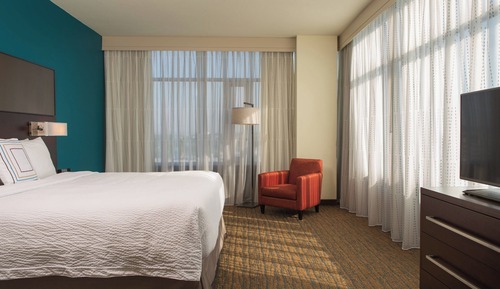 Suite, 2 Bedrooms (Hearing Accessible)