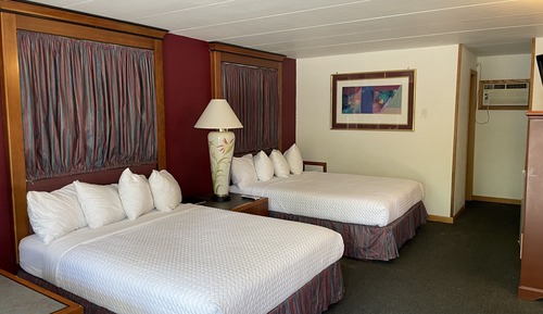 Deluxe Queen Room