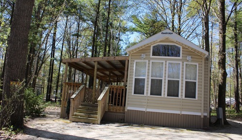 Deluxe Loft, 2 Bedrooms, Kitchenette (Park Model, Linens Included)