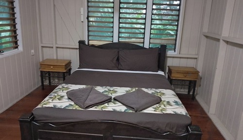 Rainforest Guest House Bure 1Q 4S