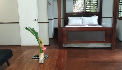 Rainforest View Bure Queen