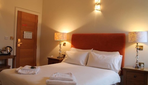Standard Double Room, Shared Bathroom