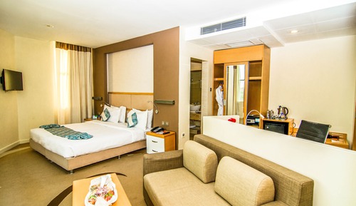 Superior Room, 1 King Bed