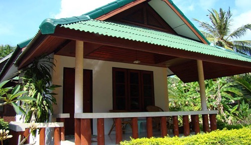 Classic Bungalow, 1 Queen Bed, Refrigerator, Garden View