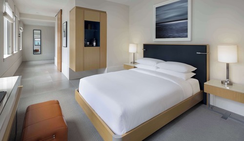 Deluxe Room, 1 Queen Bed