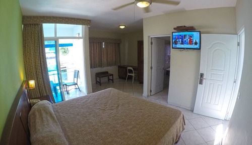 Superior Room, 1 King Bed, Balcony, City View