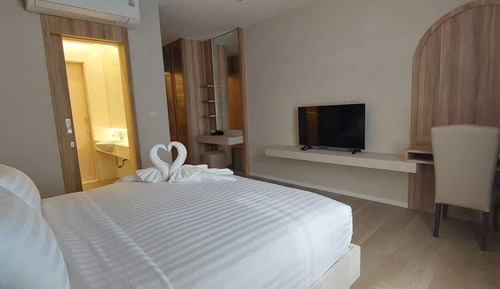 3 Bedroom with Private Pool 