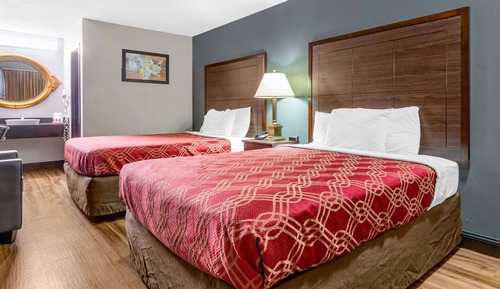 Standard Room, 2 Queen Beds, Non Smoking