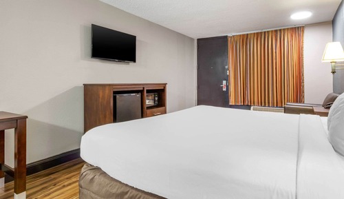 Standard Room, 1 King Bed, Non Smoking