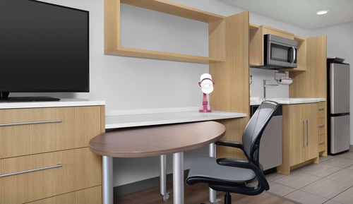 Studio, 1 King Bed, Accessible, Bathtub