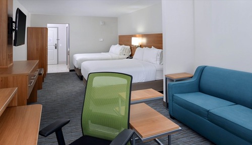 Suite, Multiple Beds, Accessible (Communications)