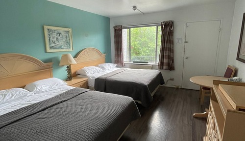 Comfort Room, 2 Queen Beds