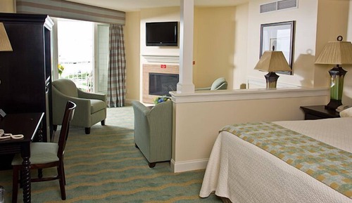Ocean Suites Accessible King Suite Floor 1